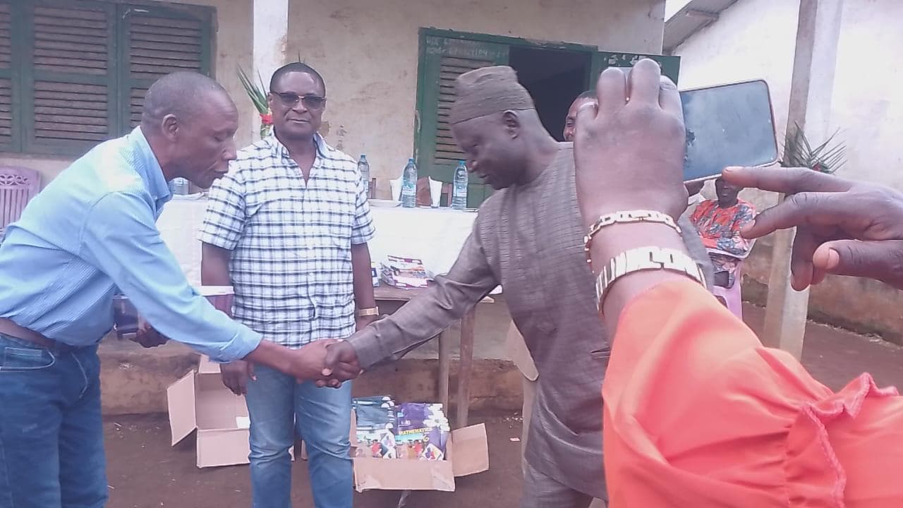 Government School Epenebel-Nninong Donation